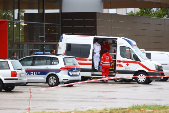 Notarzt nach Arbeitsunfall in Wels-Lichtenegg im Einsatz