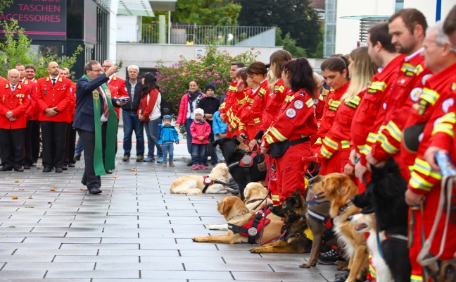 50 Jahre: Tiersegnung als Auftakt zur Jubilumsfeier der sterreichischen Rettungshundebrigade