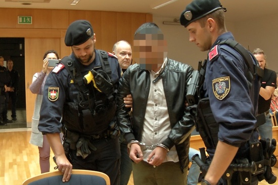 Prozess: Afghane (18) wegen Mordes an seiner Freundin in Steyr vor Gericht