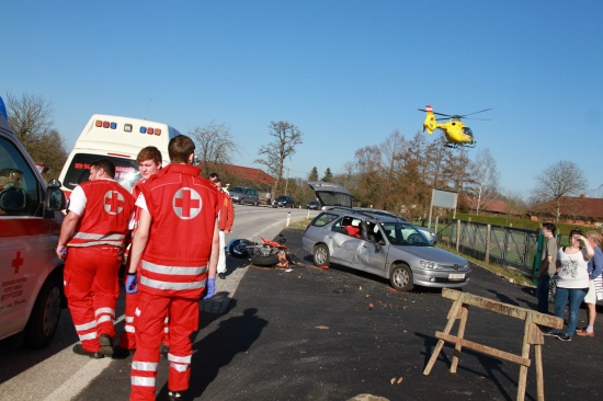 Motorradfahrer bei Verkehrsunfall in Steinerkirchen an der Traun tödlich verunglückt