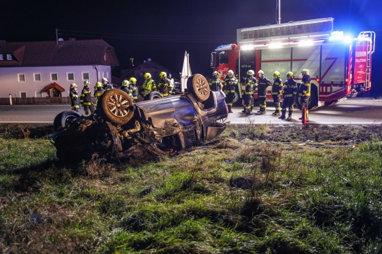 Schwerer Verkehrsunfall auf Innviertler Straße in Grieskirchen fordert zwei Verletzte