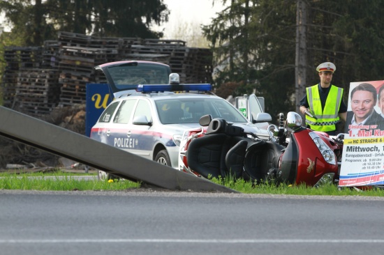 Verkehrsunfall mit Motorrad im Kreuzungsbereich in Marchtrenk