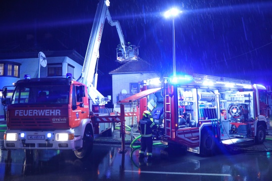 Gebudeanbau in Lambach in Vollbrand