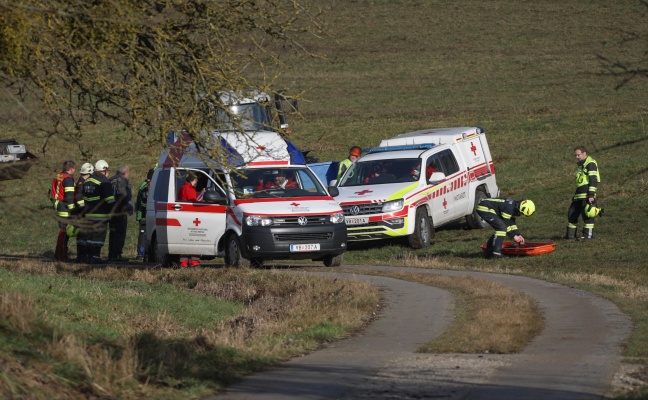 Personenrettung nach schwerem Forstunfall in Atzbach