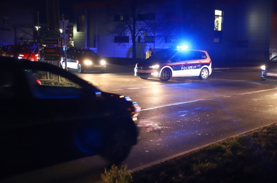 Verkehrsunfall: Fugngerin (85) in Ansfelden von Fahrzeug erfasst und schwerst verletzt