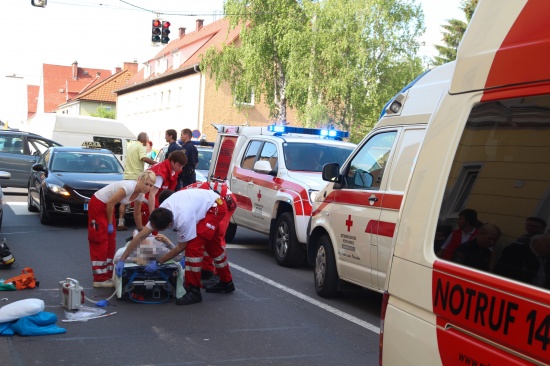 Fußgängerin in der Grieskirchner Straße von Fahrzeug erfasst und schwer verletzt