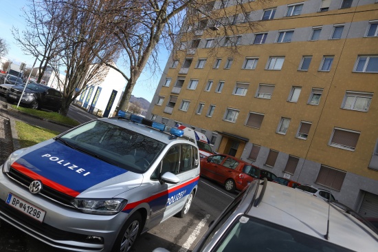 93-Jähriger tot im Liftschacht eines Hochhauses in Linz-Bulgariplatz entdeckt