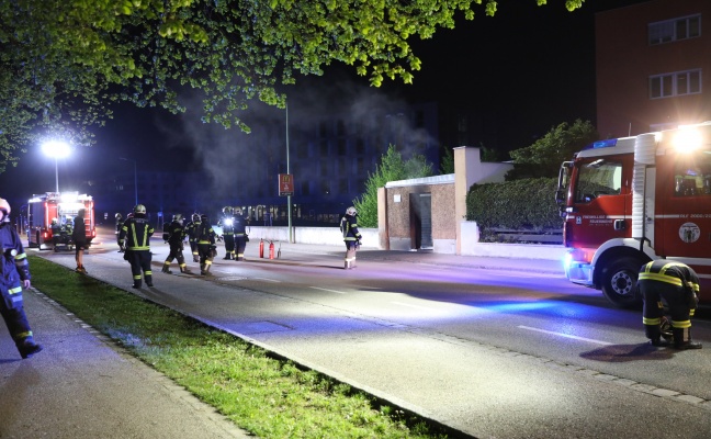 Brand in einer Trafostation in Wels-Lichtenegg fhrt zu Stromausfall