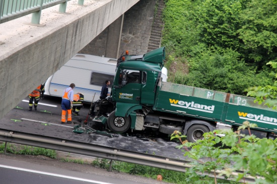 LKW-Auffahrunfall sorgte für Verkehrsbehinderungen auf der A25