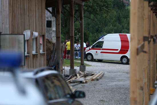 Rettungshubschraubereinsatz bei schwerem landwirtschaftlichen Unfall in Meggenhofen