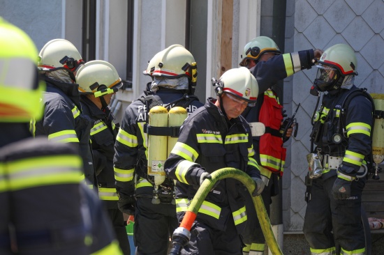 Drei Feuerwehren bei Kellerbrand in Neukirchen bei Lambach im Einsatz