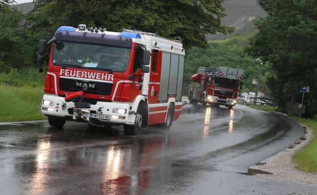 Brand bei Abfallverwertungsunternehmen in Wels-Schafwiesen rasch gelscht