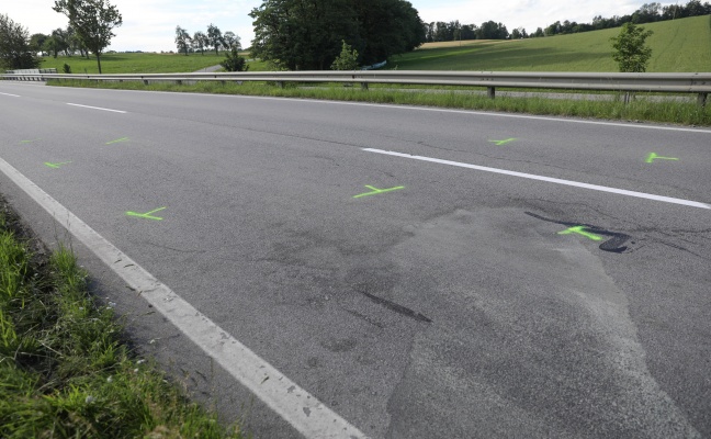 Drei Verletzte bei schwerem Verkehrsunfall auf Innviertler Strae in Kallham