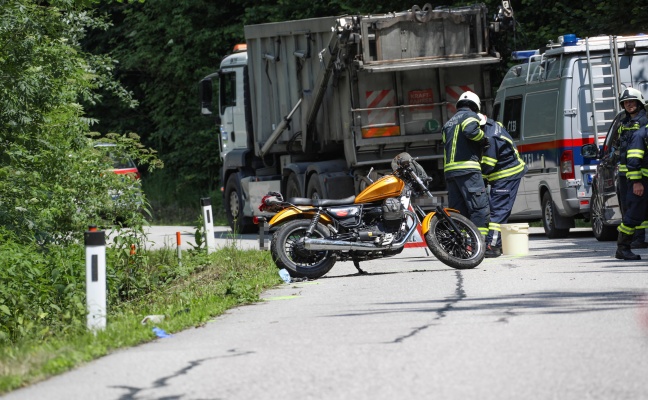 Tödlicher Verkehrsunfall mit Motorrad in Waizenkirchen