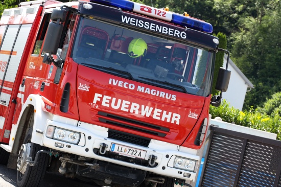 Drei Feuerwehren bei gemeldetem Kchenbrand in Neuhofen an der Krems im Einsatz