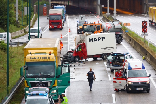 Schwerverletzter bei Crash auf Innkreisautobahn bei Wels-Lichtenegg