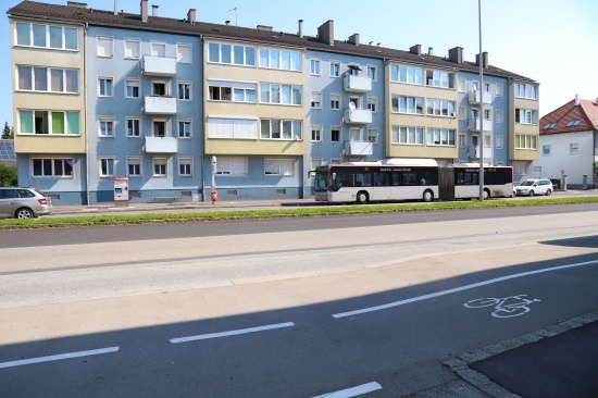 Unbekannter schoss Alukugel mit Softair-Pistole in Linz-Neue Heimat in eine Wohnung