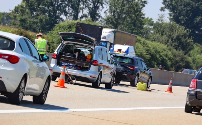 Sechs Verletzte: Serienunfall im Ausflugs- und Urlauberverkehr auf Westautobahn bei Eberstalzell