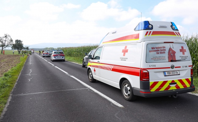 Schwerverletzter bei Kollision zwischen Elektromoped und PKW in Desselbrunn