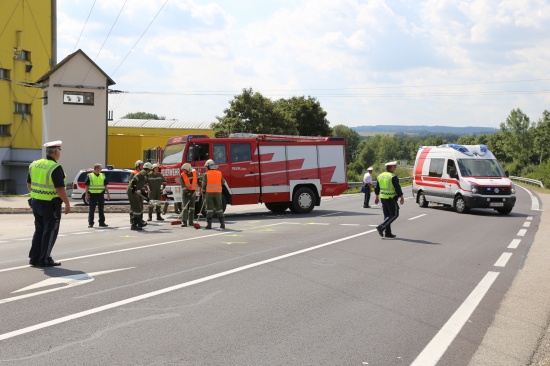 Mehrere Verletzte bei Verkehrsunfall in Taufkirchen an der Trattnach