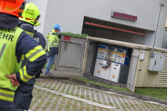 Brand in einer Trafostation in Marchtrenk sorgt fr Stromausfall und Einsatz der Feuerwehr