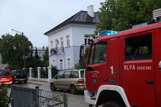 Feuerwehreinsatz wegen eines defekten Gasherdes in Wels-Vogelweide