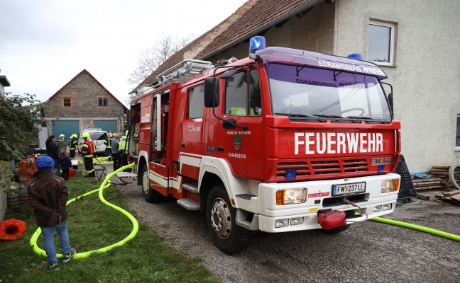 Drei Feuerwehren bei Brand in einem Werkstättengebäude in Wilhering im Einsatz