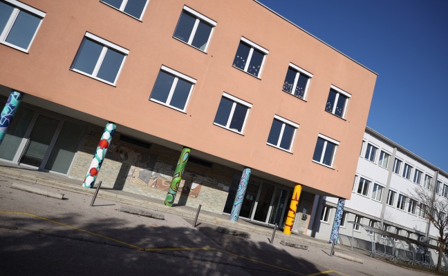 Verfassungsschutz ermittelt gegen Lehrerin einer Schule in Wels-Neustadt