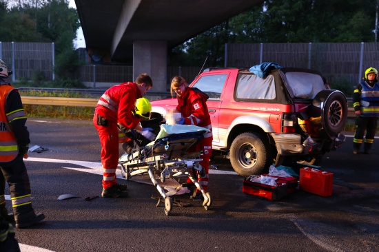 Sechs Verletzte bei schwerem Verkehrsunfall auf der Welser Autobahn