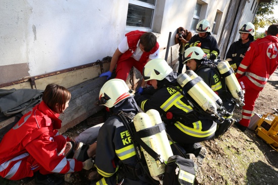 Einsatzkrfte bten Brand eines landwirtschaflichen Objektes in Krenglbach