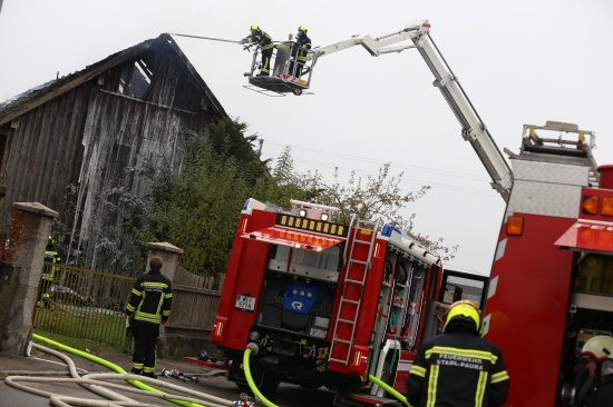 Feuerwehr bei Brand eines großen Gartenschuppens in Stadl-Paura im Einsatz
