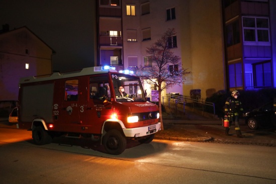 Grere Unratmenge in einer Wohnung in Wels-Vogelweide fhrte zu Einsatz von Feuerwehr und Polizei