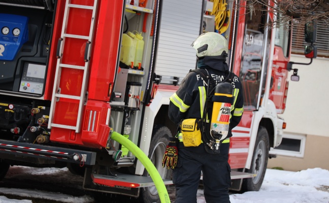 Vier Feuerwehren bei Wohnungsbrand in Sierning im Einsatz