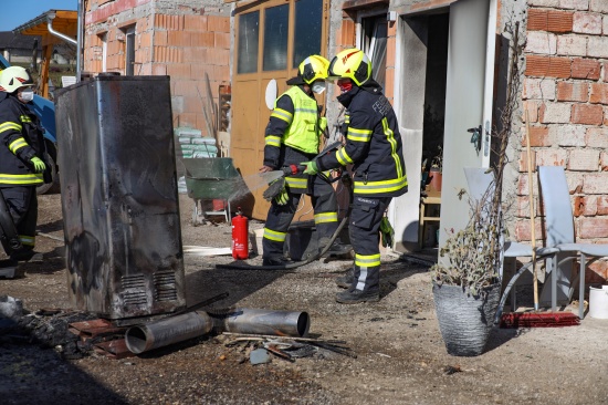 Brand einer Selche bei einem Bauernhof in Gunskirchen