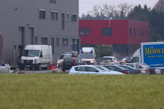 Mitarbeiter bei Arbeitsunfall in Wels-Neustadt verletzt