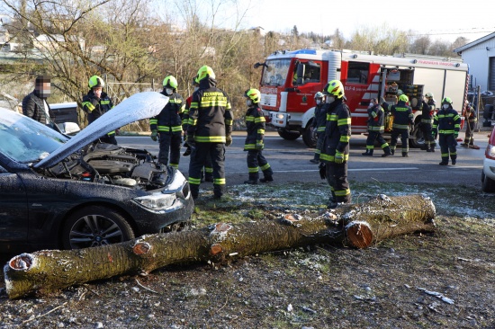 Schwerer Folgeunfall nach Verkehrsunfall in Kremsmnster