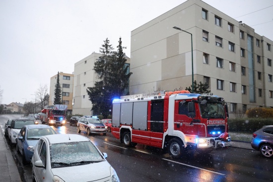 Rauchentwicklung eines Rauchers fhrt zu Einsatz der Feuerwehr in Wels-Pernau