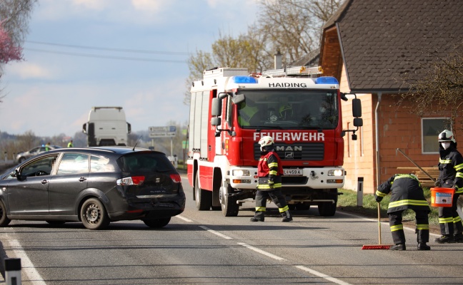 Auffahrunfall mit vier beteiligten Fahrzeugen auf Innviertler Straße bei Krenglbach