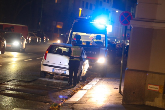 Verkehrsunfall mit Radfahrer im Kreuzungsbereich in Wels