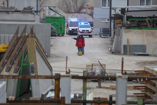 Schwerer Arbeitsunfall auf Firmengelände in Marchtrenk