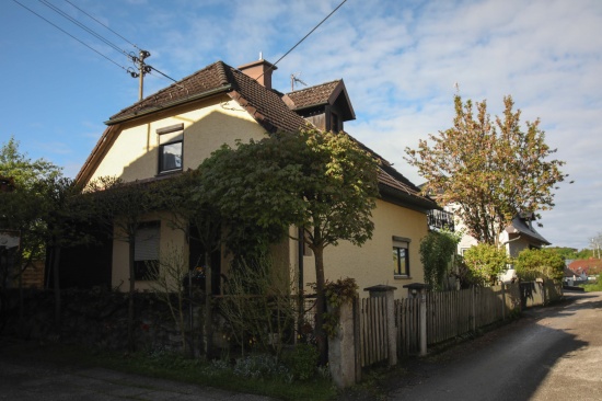 Personenrettung in einem Wohnhaus in Lambach