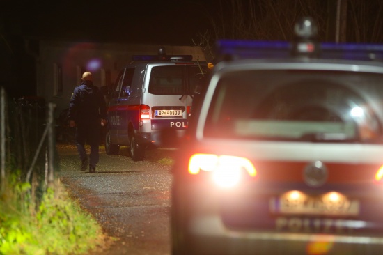 Nächtlicher Polizeieinsatz in Thalheim bei Wels
