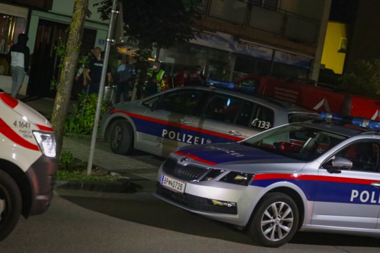 Sperrstunde in Marchtrenk endet mit Groeinsatz der Polizei nach gemeldeter Massenschlgerei