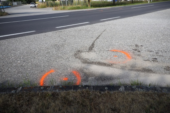 Kollision zwischen PKW und Motorrad in Gunskirchen