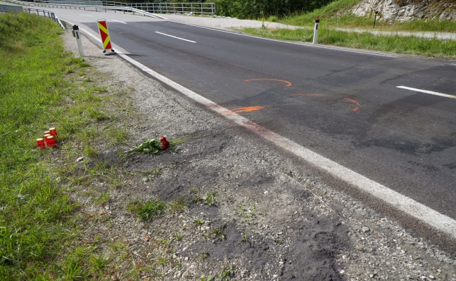 Zwei Motorradlenker bei Frontalkollision auf Weißenbacher Straße in Bad Ischl tödlich verletzt
