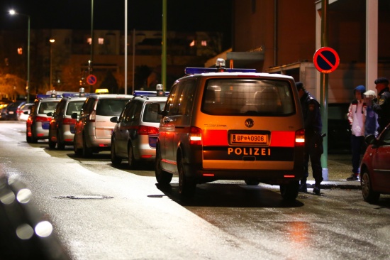 Nächtlicher Polizeieinsatz in der Neuen Mittelschule in Wels-Vogelweide