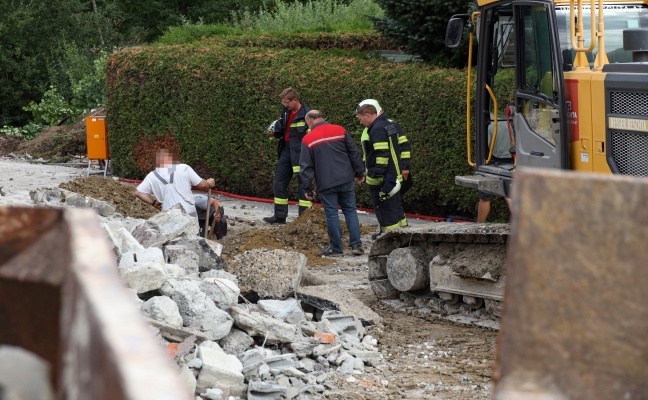 Gasleitung bei Abbrucharbeiten an einem Haus in Krenglbach beschädigt