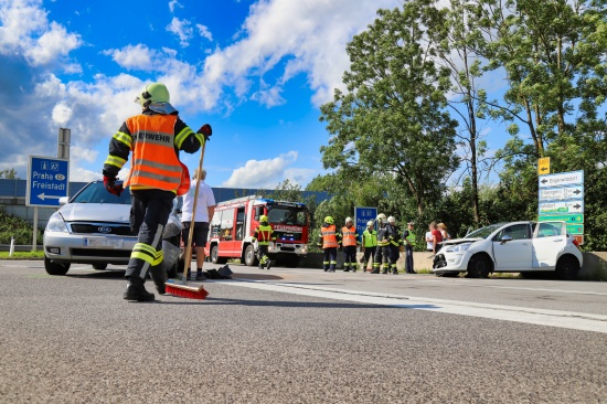 Verkehrsunfall im Abfahrtsbereich der Mühlkreisautobahn bei Engerwitzdorf endet glimpflich