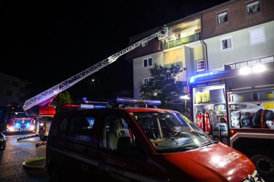 K�chenbrand in einem Mehrparteienwohnhaus in Wels-Vogelweide