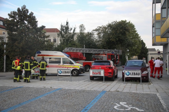 Einsatzkrfte bei Personenrettung in Grieskirchen im Einsatz
